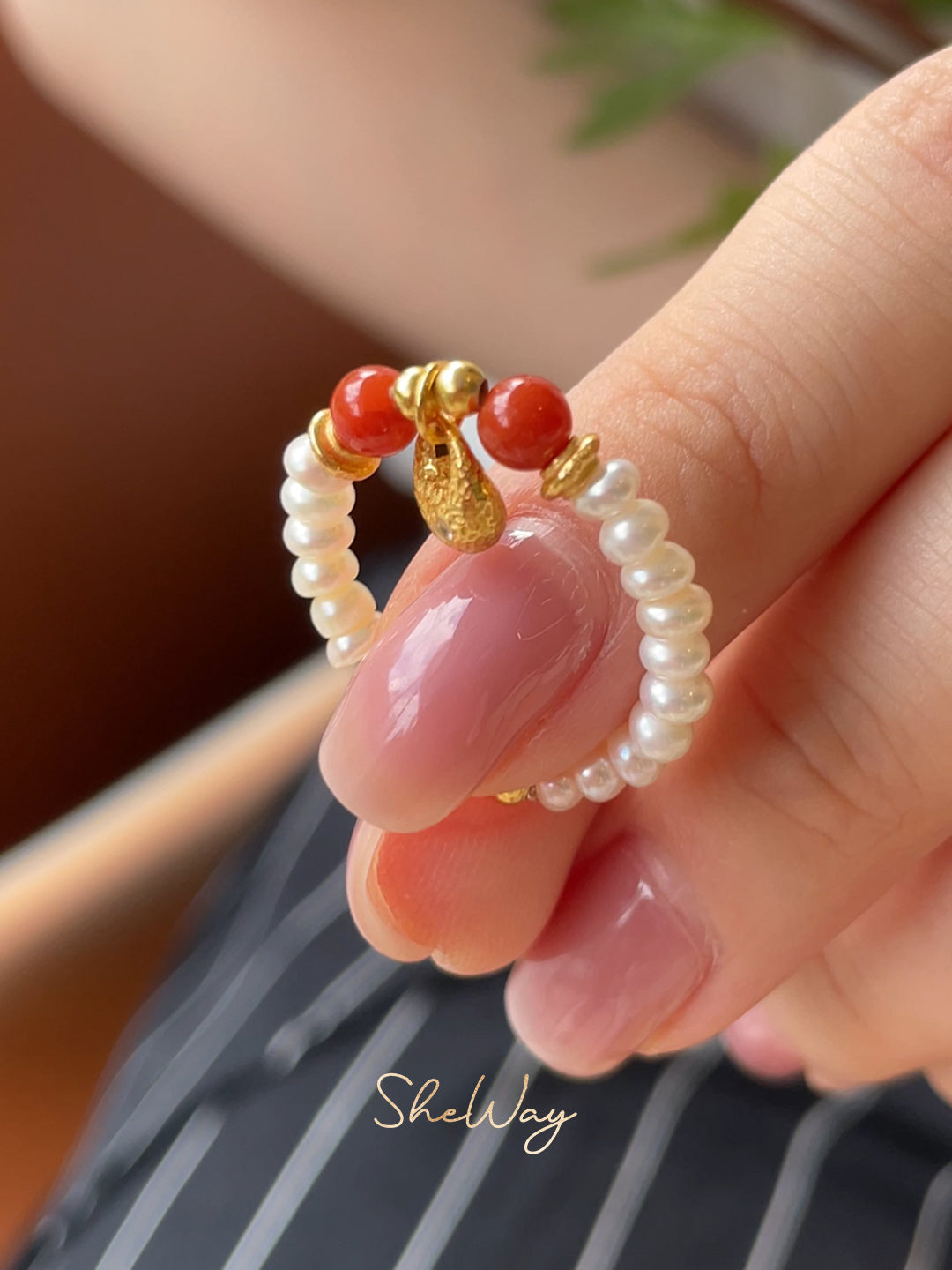 Wallet Pearl Ring